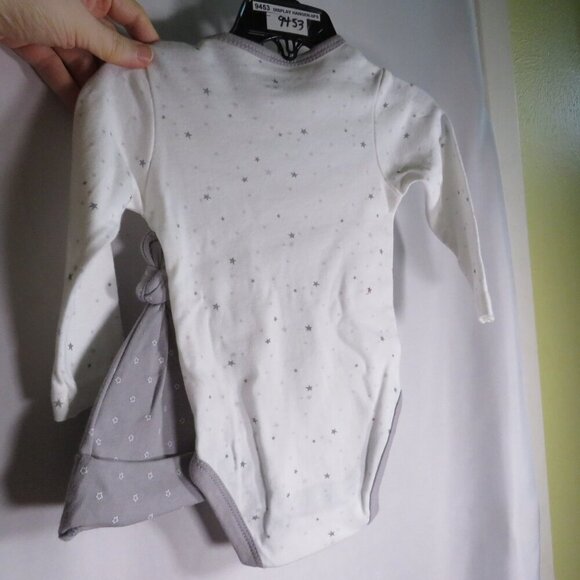 Baby Gray Stars Hat - Cap, Footed Pants & Bodysuit Long sleeve 3pc NEW cotton - Picture 3 of 13